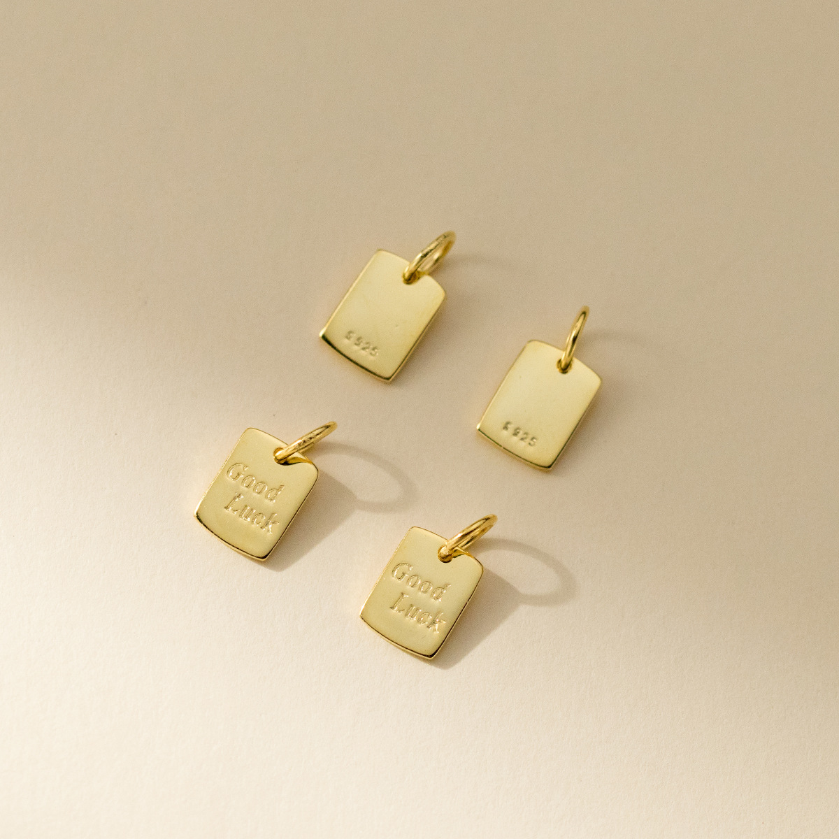 925 Zilveren Charms Geluksbren - Jewelry Making In La recensie en prijs